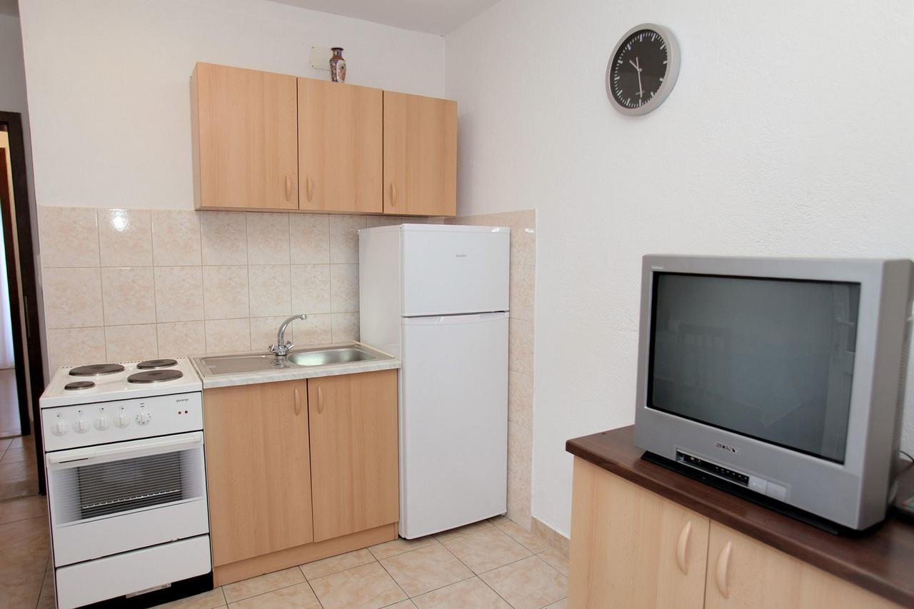 Apartments Iva Trogir Exterior photo