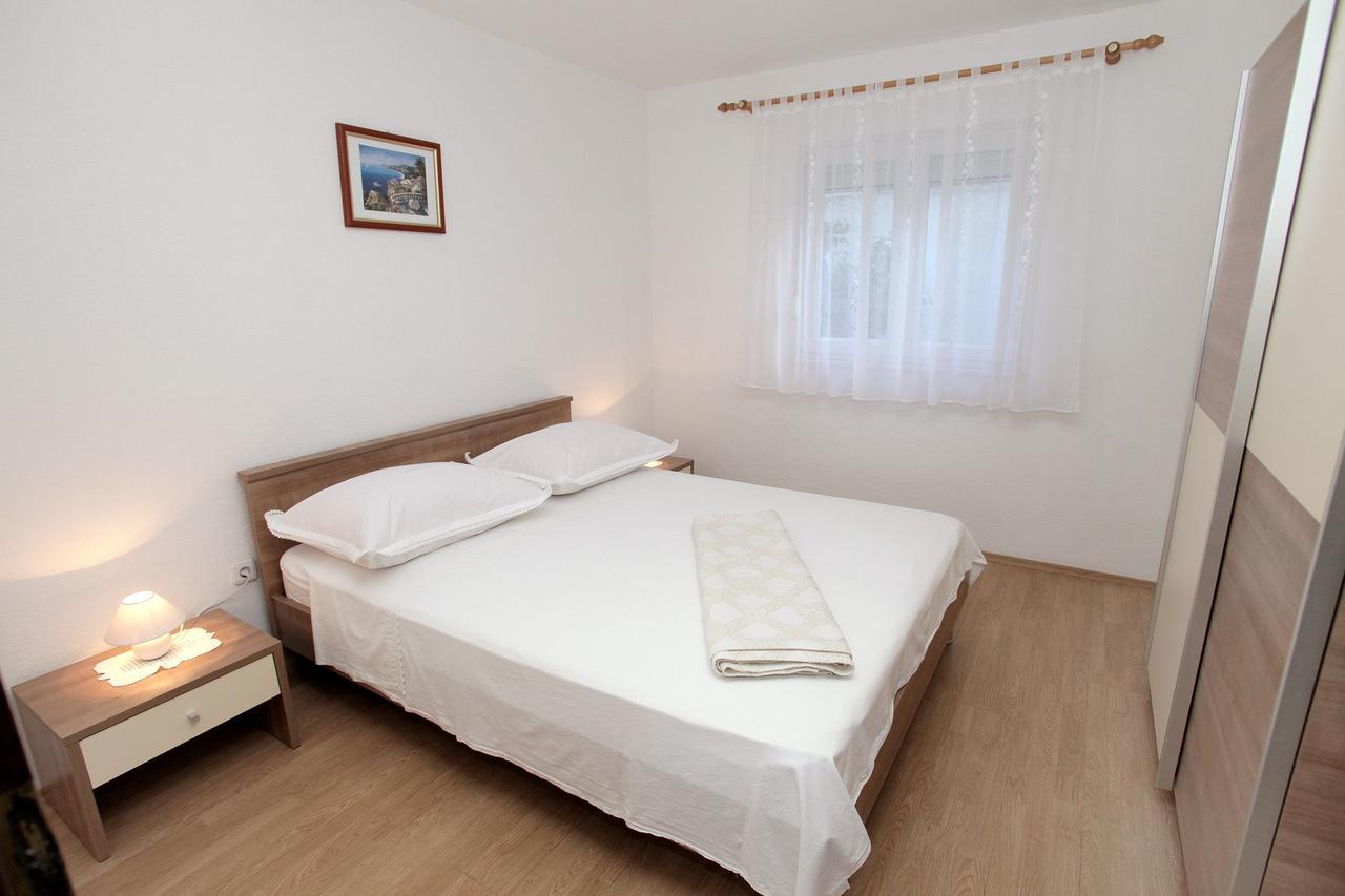 Apartments Iva Trogir Exterior photo