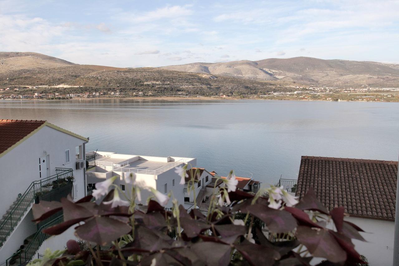 Apartments Iva Trogir Exterior photo