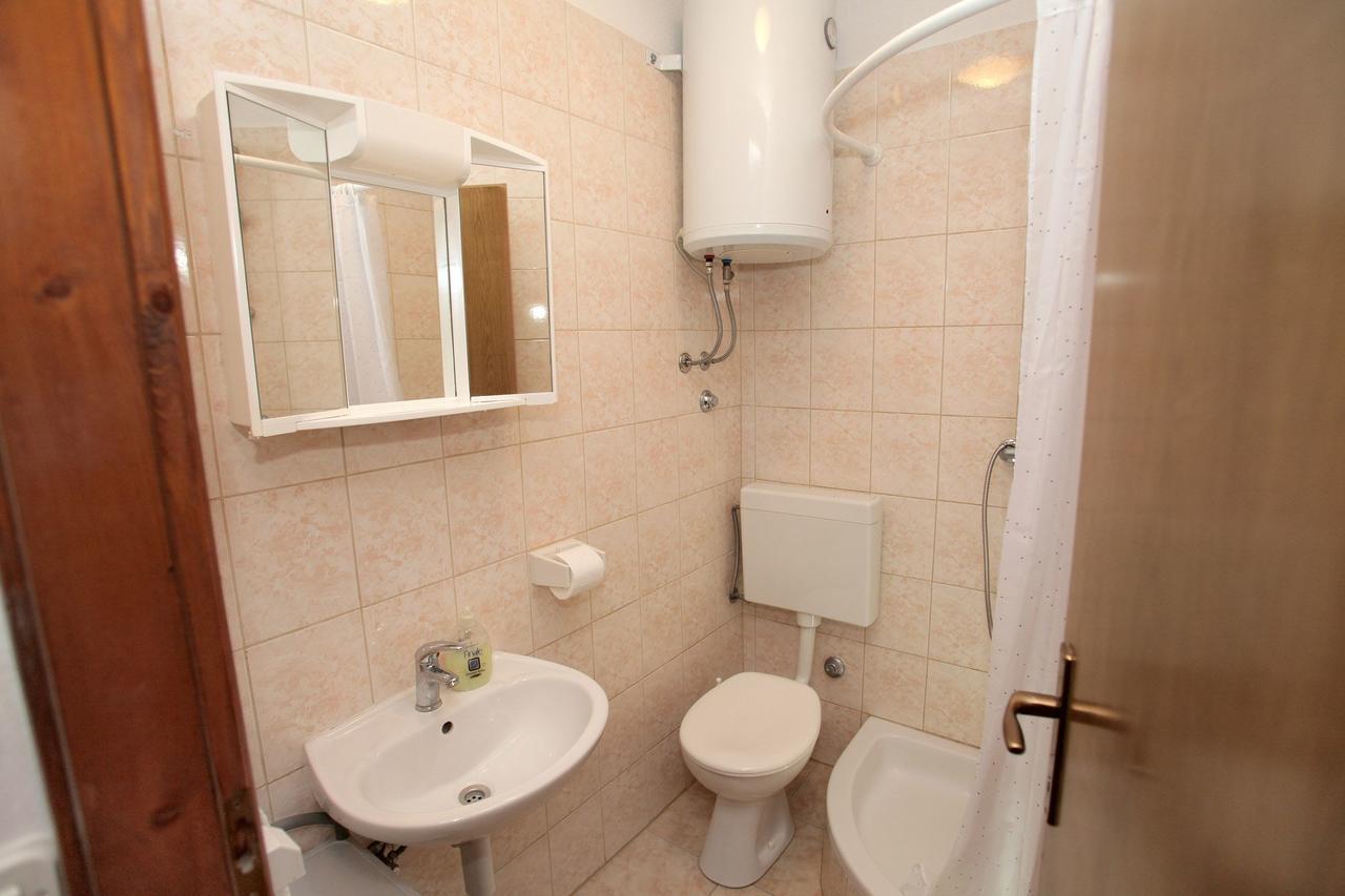 Apartments Iva Trogir Exterior photo