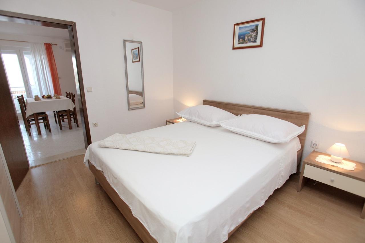 Apartments Iva Trogir Exterior photo