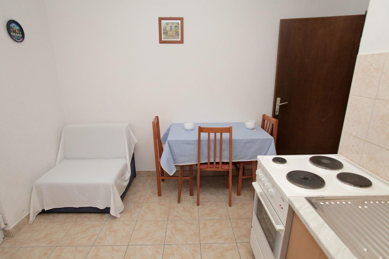 Apartments Iva Trogir Exterior photo